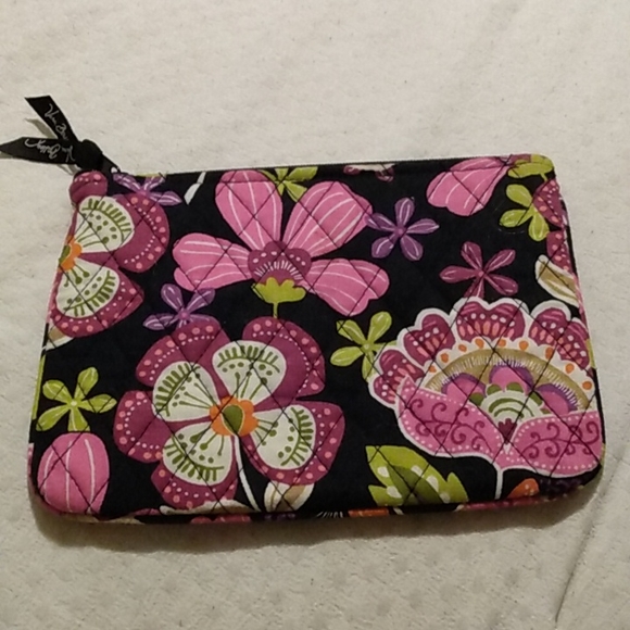 Vera Bradley Handbags - Vera Bradley cosmetics pouch